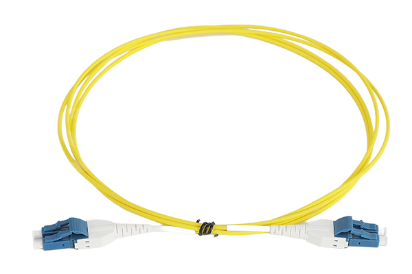 How does Conventional Fiber Optic Patch Cord LCPC uniboot achieve stable and high-speed signal transmission?